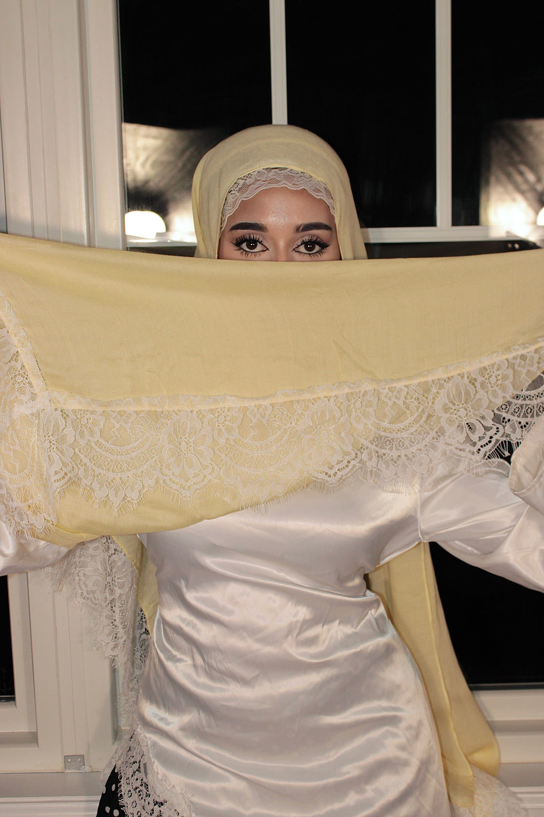Yuzu Yellow White Lace