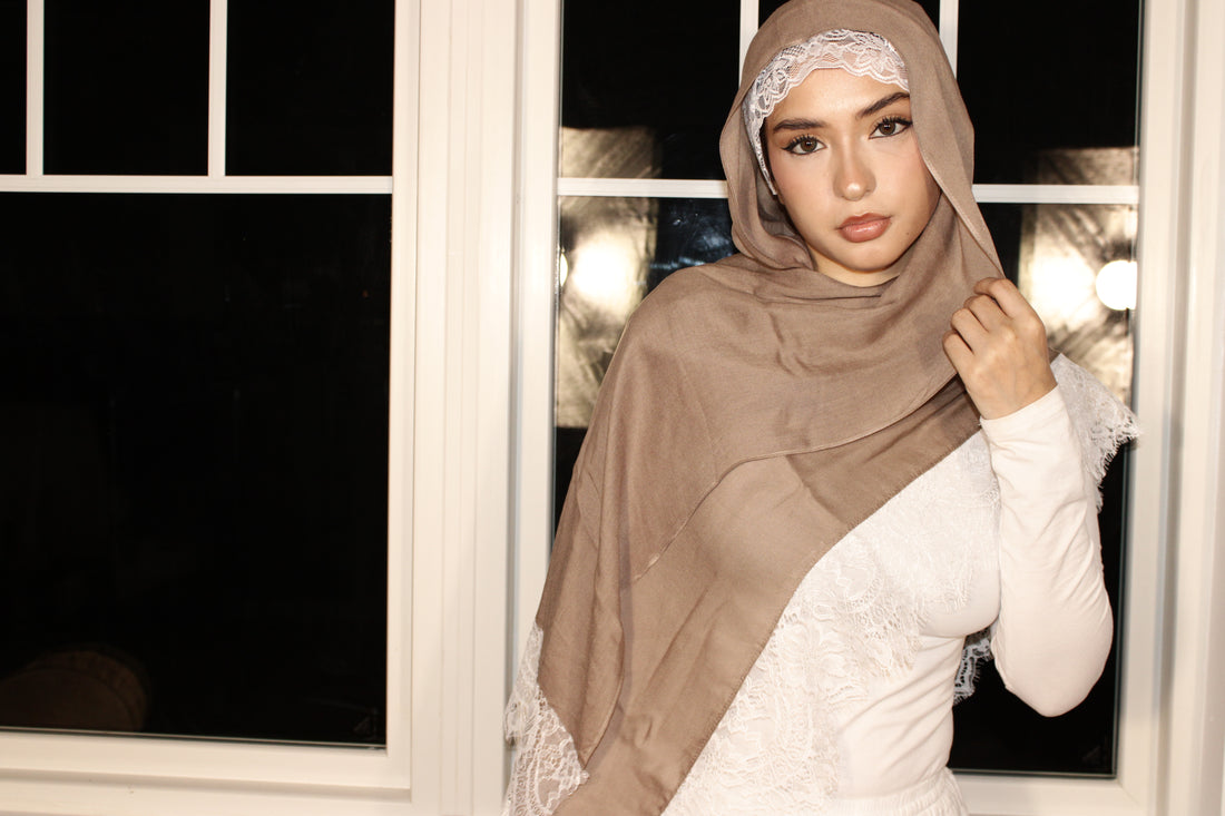 Taupe White Lace